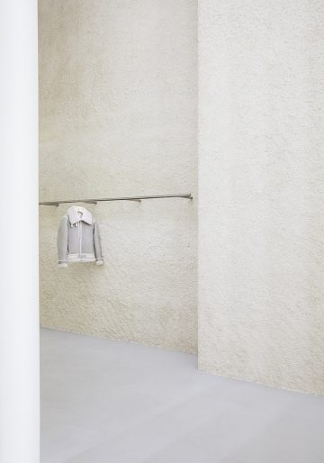 J. Lindeberg Debuts A New Retail Aesthetic With Studio David Thulstrup ...