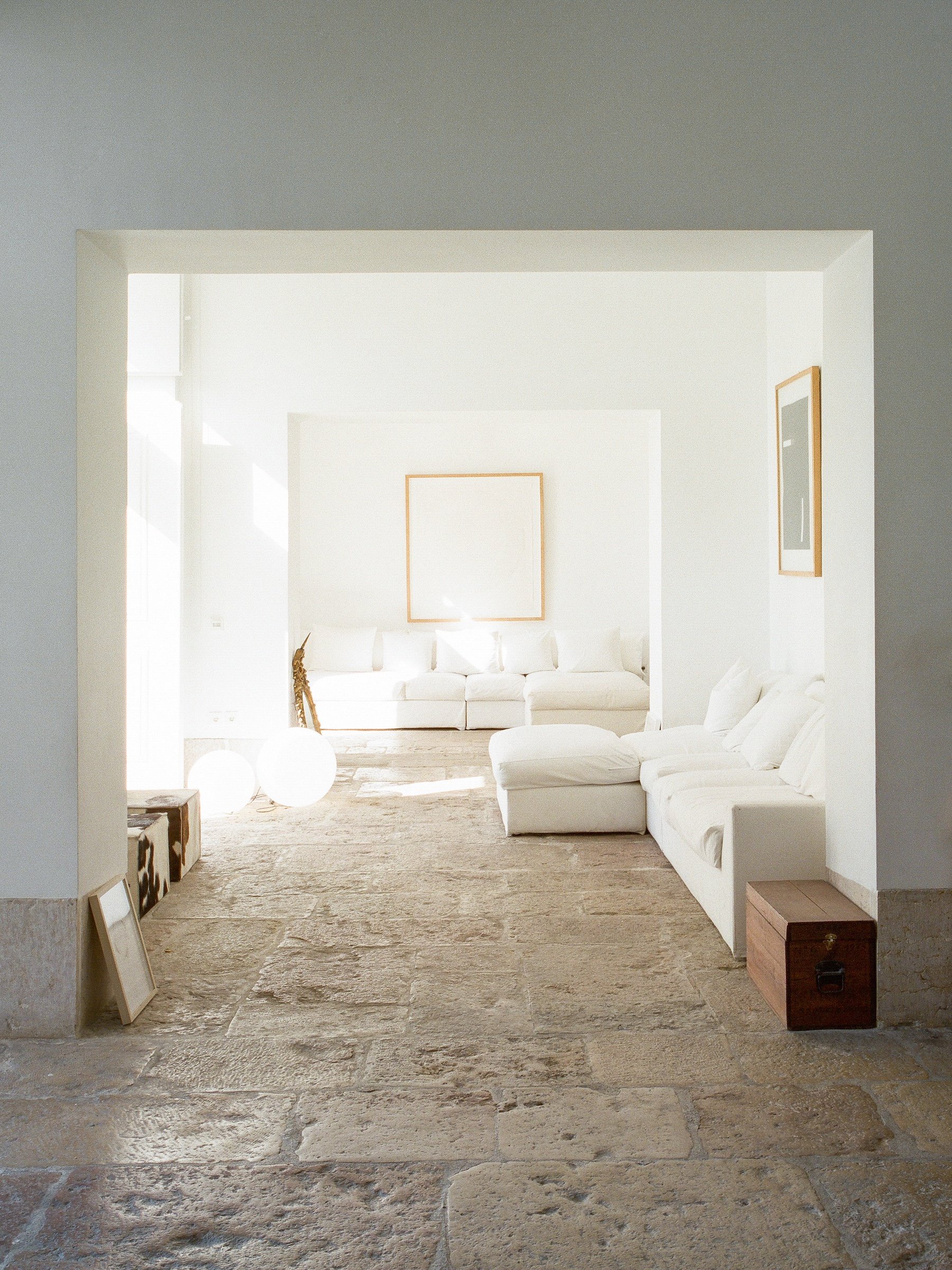 In Lisbon Aires Mateus Has Transformed The Interior Of A Charming 18th Century Townhouse Ignant