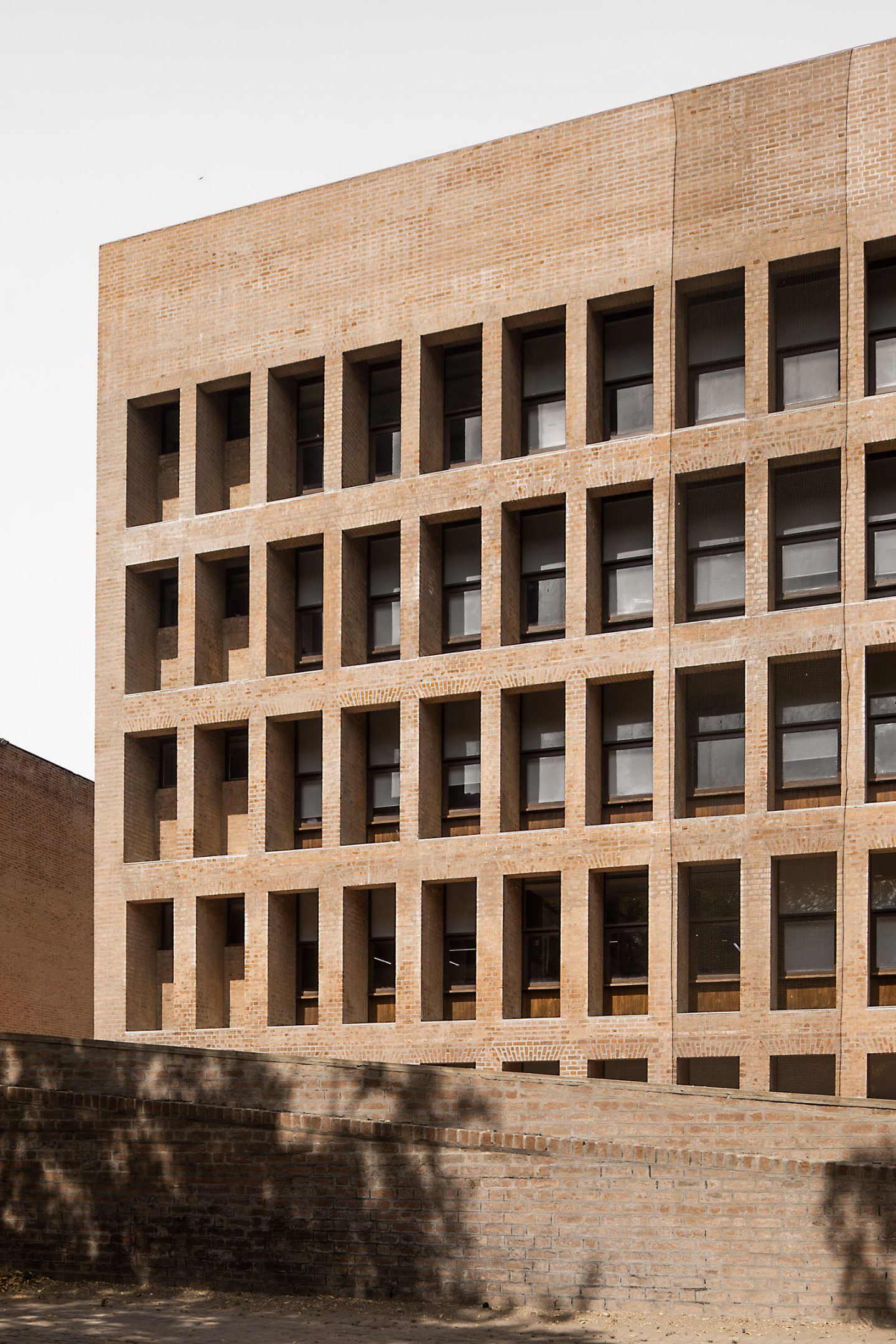 IGNANT-Photography-Louis-Kahn-Jeroen-Verrecht-Indian-Institute-Management-Ahmedabad-02