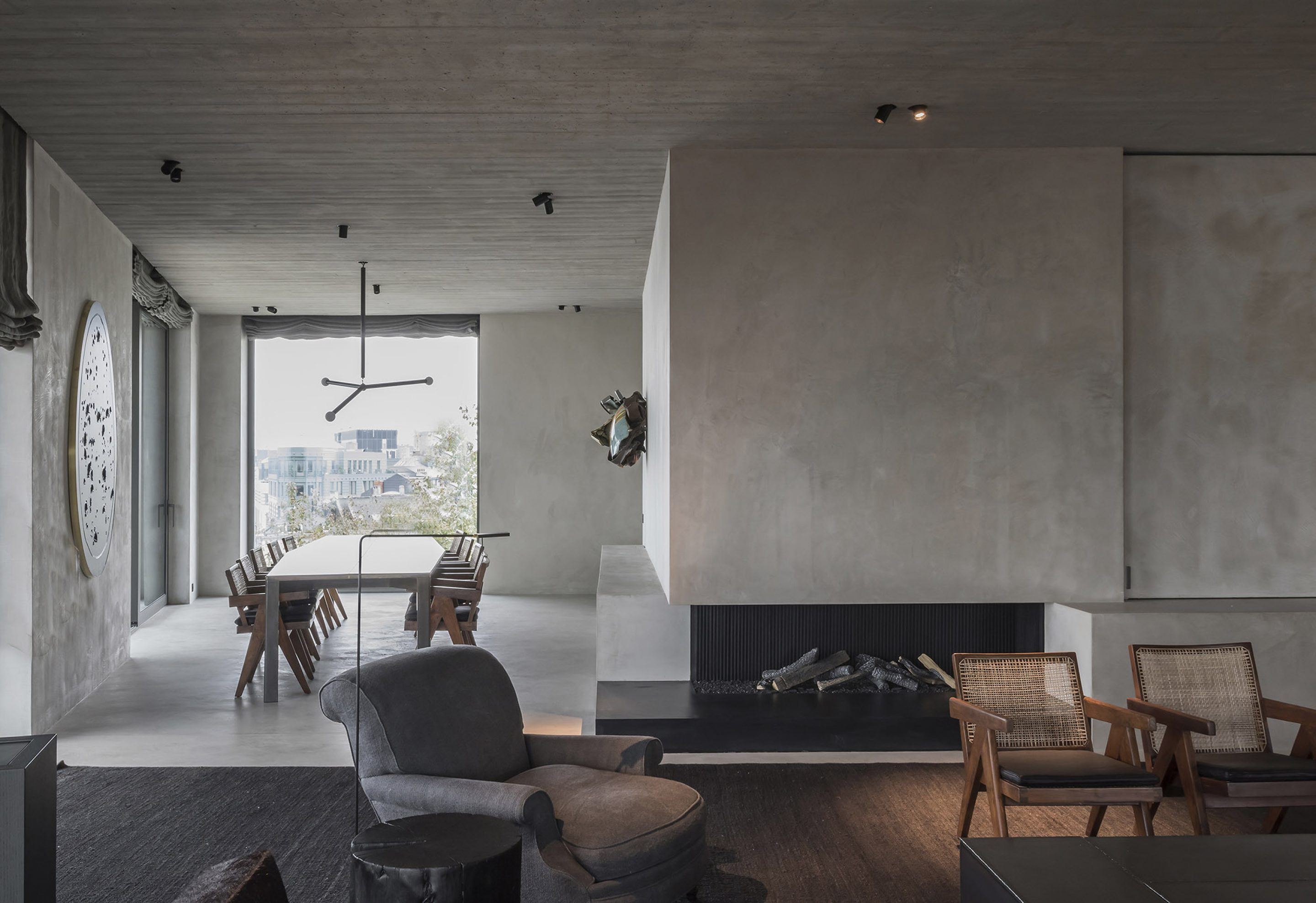 Kenia datum negatief Vincent Van Duysen Creates A Subdued, Art-Filled Penthouse In Antwerp -  IGNANT