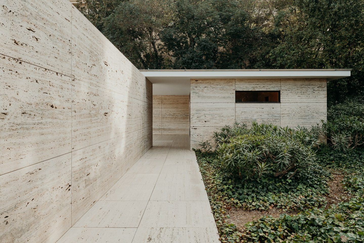 IGNANT-Architecture-Barcelona-Pavilion-Ludwig-Mies-Van-Der-Rohe-Maciej-Jezyk-020