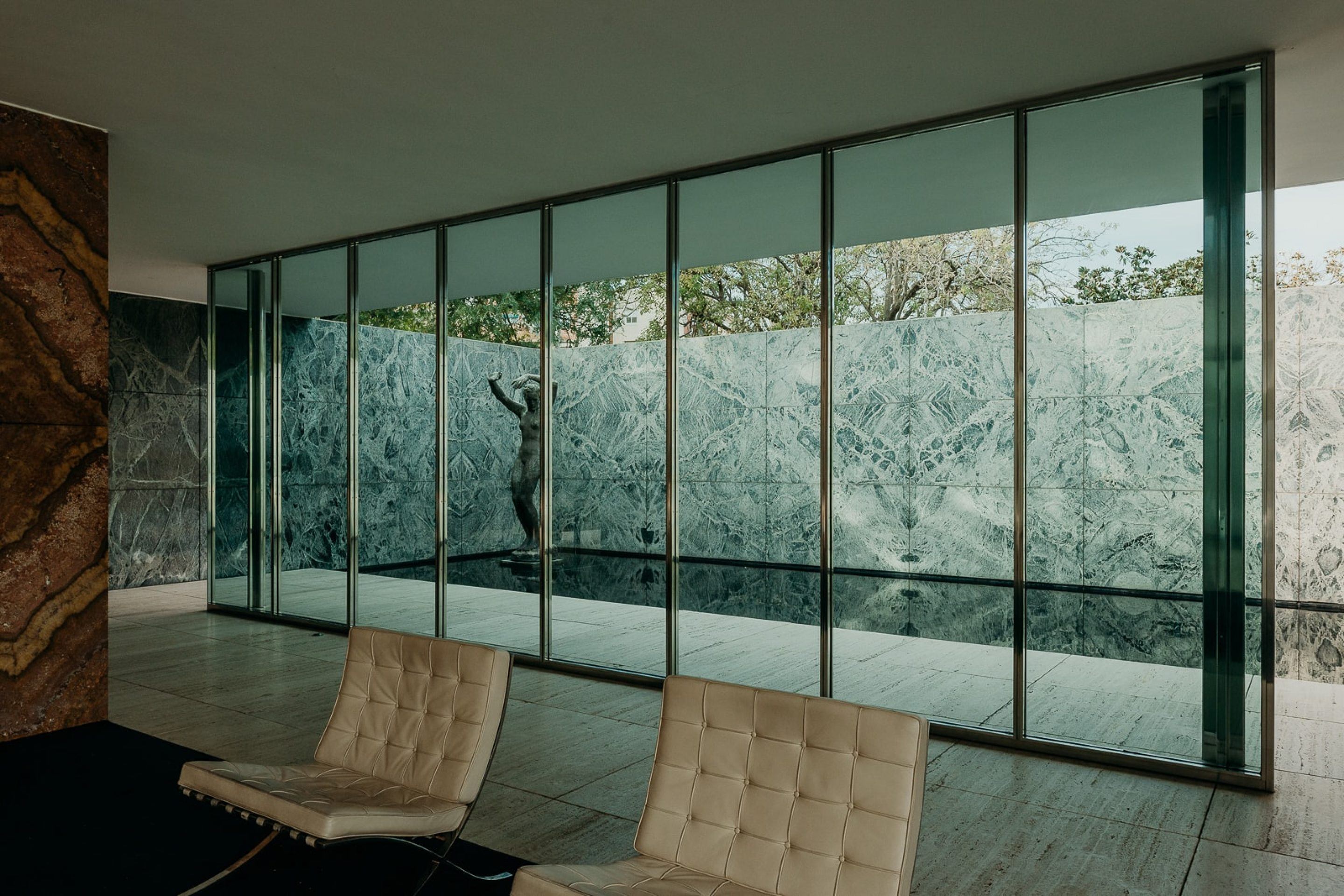 IGNANT-Architecture-Barcelona-Pavilion-Ludwig-Mies-Van-Der-Rohe-Maciej-Jezyk-08