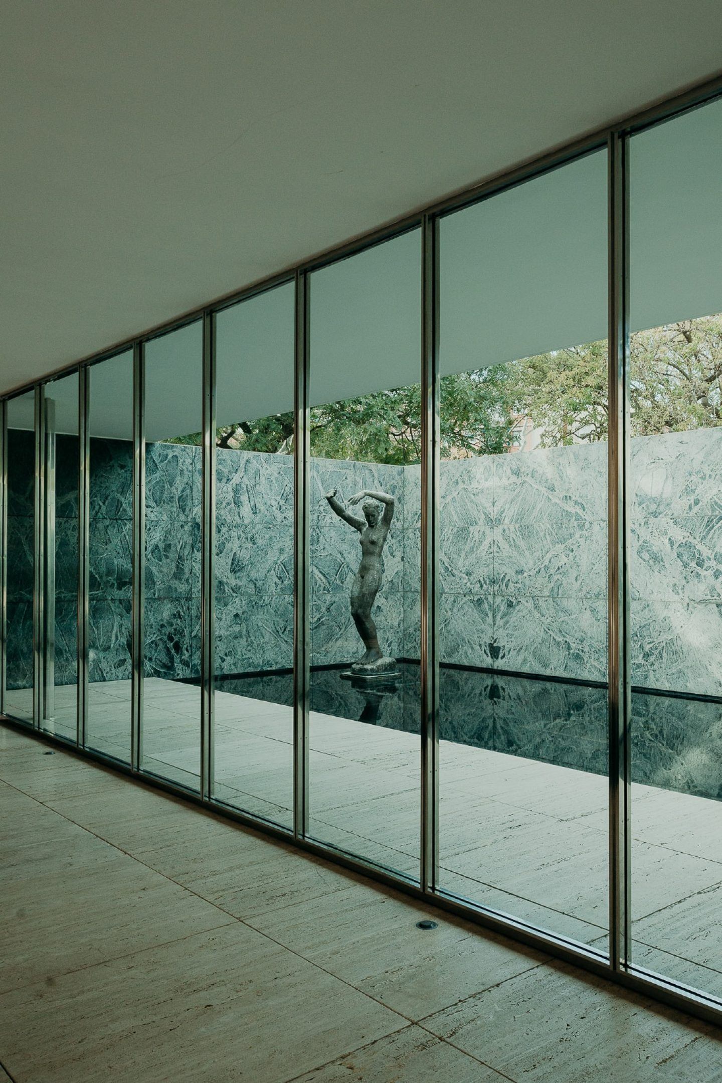 IGNANT-Architecture-Barcelona-Pavilion-Ludwig-Mies-Van-Der-Rohe-Maciej-Jezyk-09