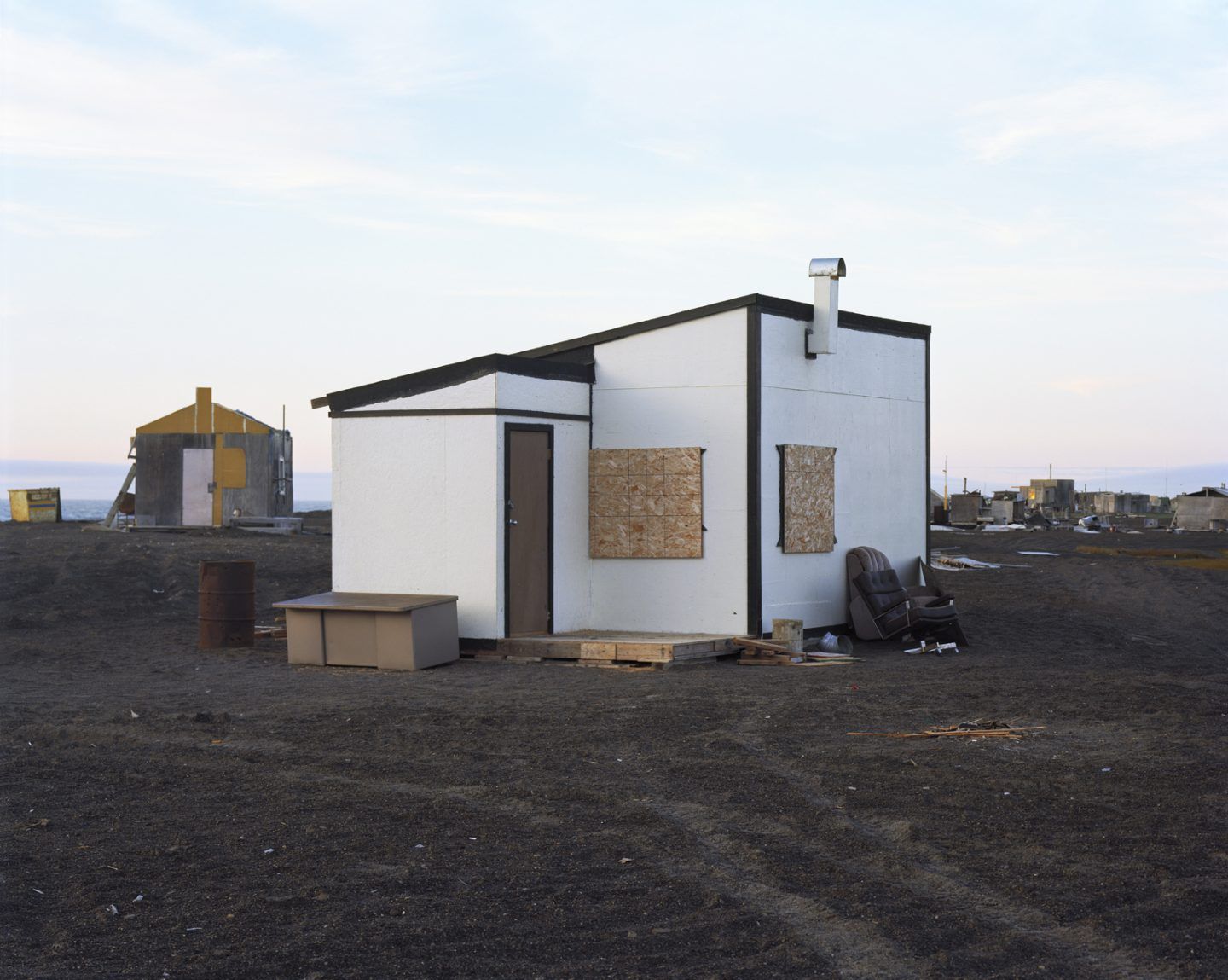 IGNANT-Photography-Eirik-Johnson-Barrow-Cabins-011