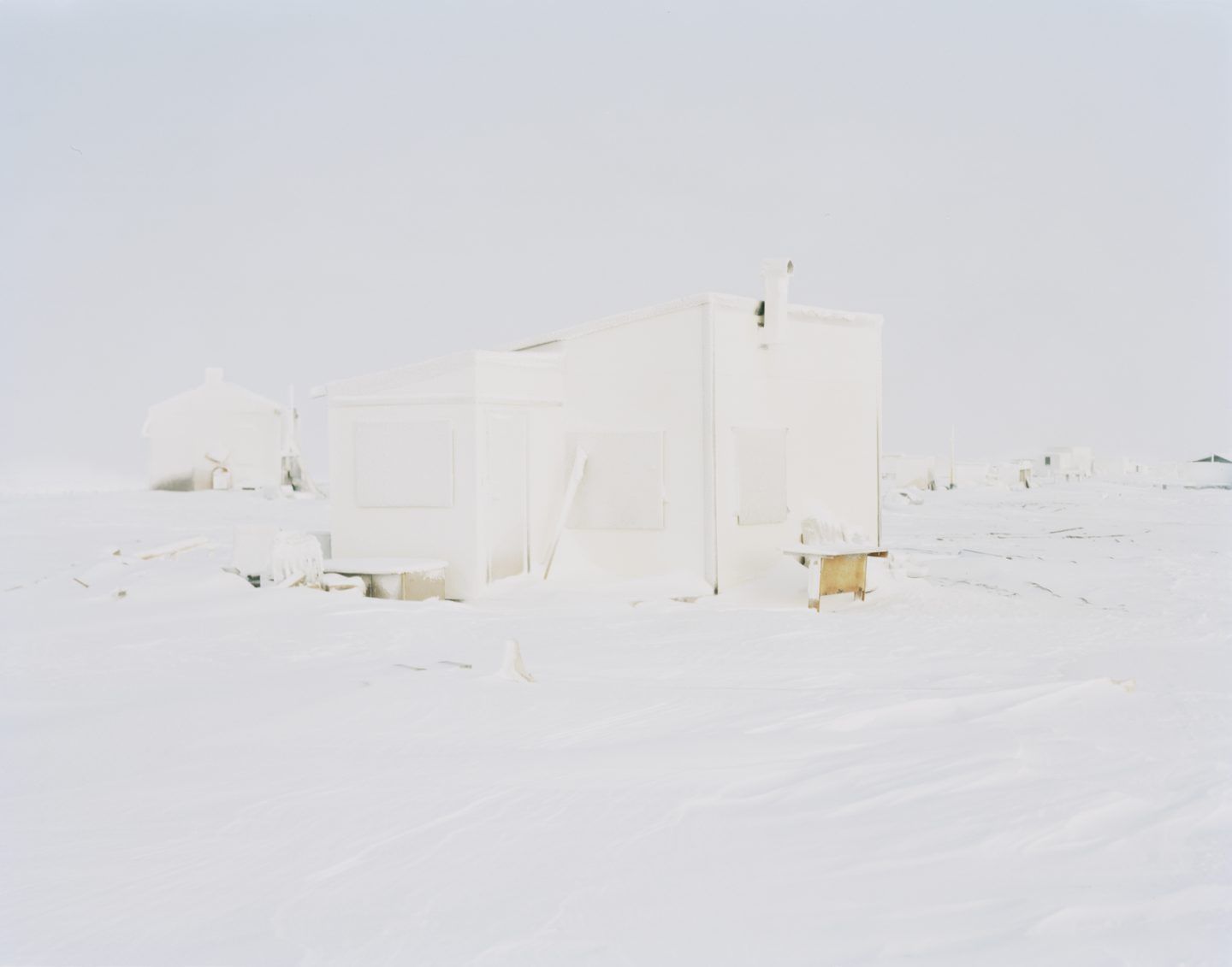 IGNANT-Photography-Eirik-Johnson-Barrow-Cabins-012