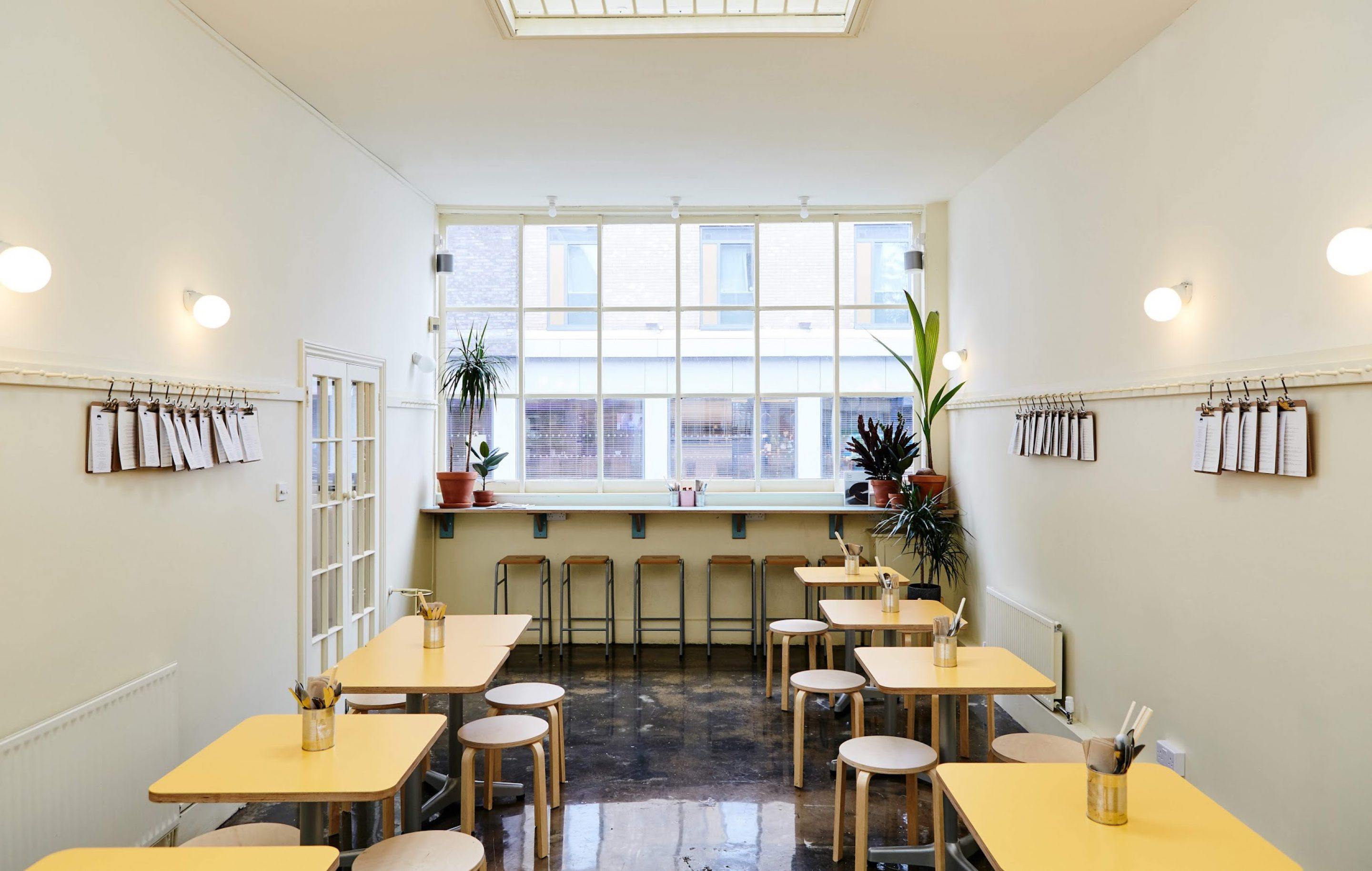 IGNANT-Travel-SnackBar-London-01