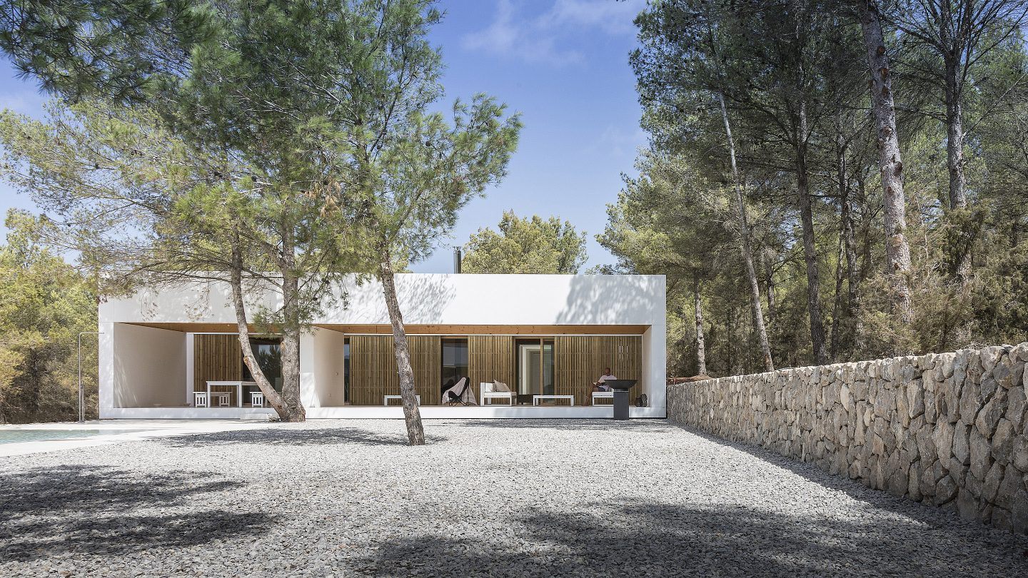 IGNANT-Architecture-Marià-Castelló-Martínez-Ca-L'Amo-House-02