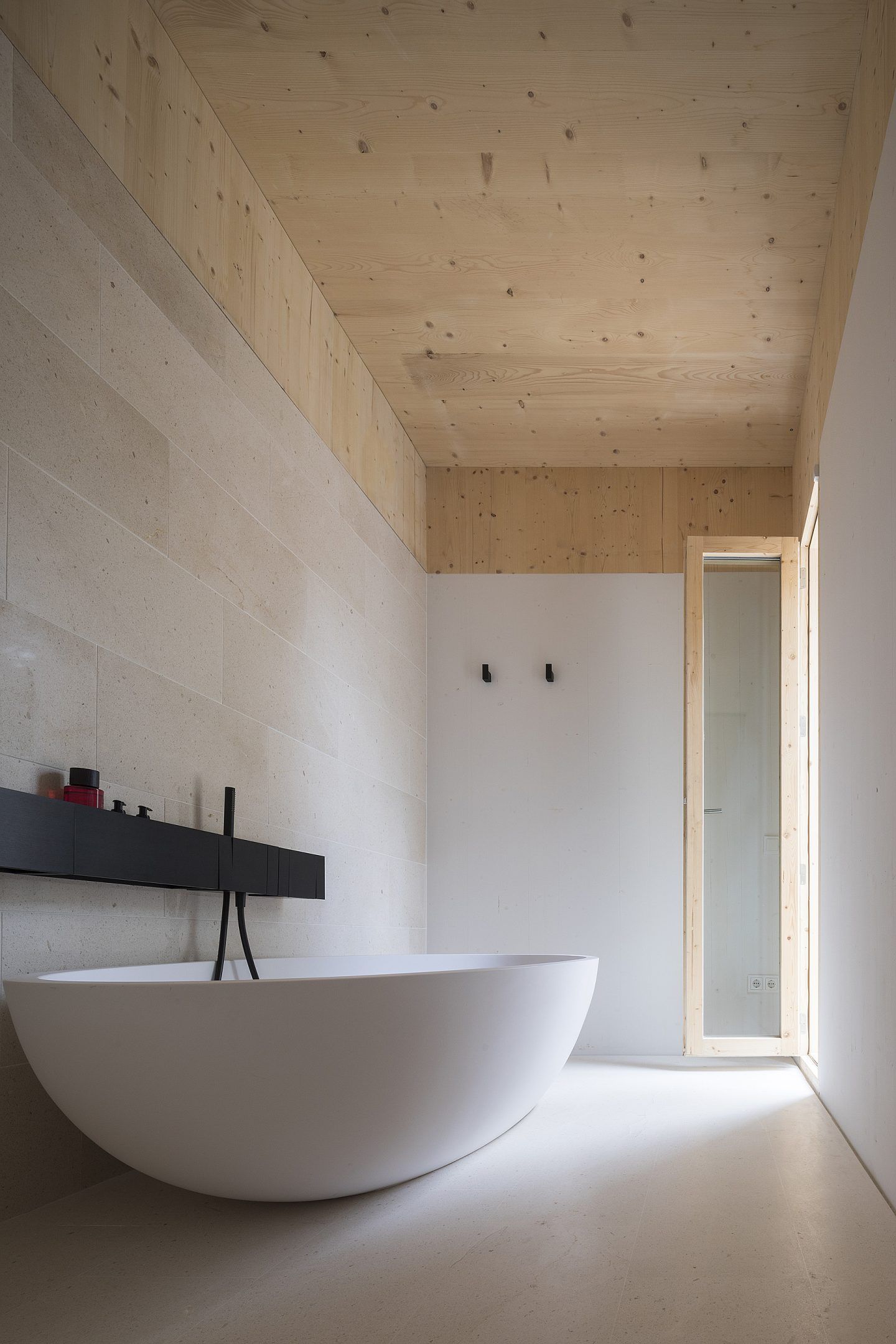 IGNANT-Architecture-Marià-Castelló-Martínez-Ca-L'Amo-House-08