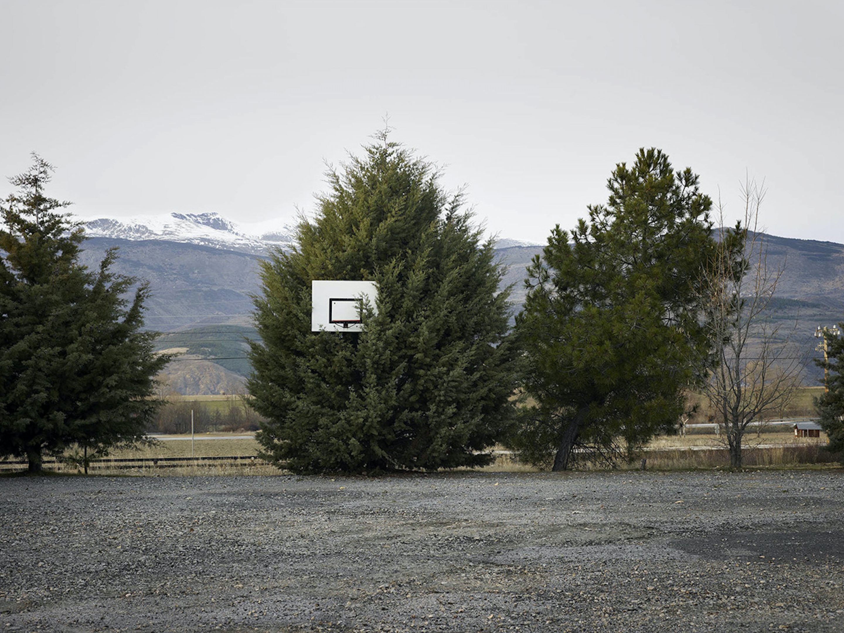 IGNANT-Photography-Guillem-Vidal-Forgotten-Playgrounds-010