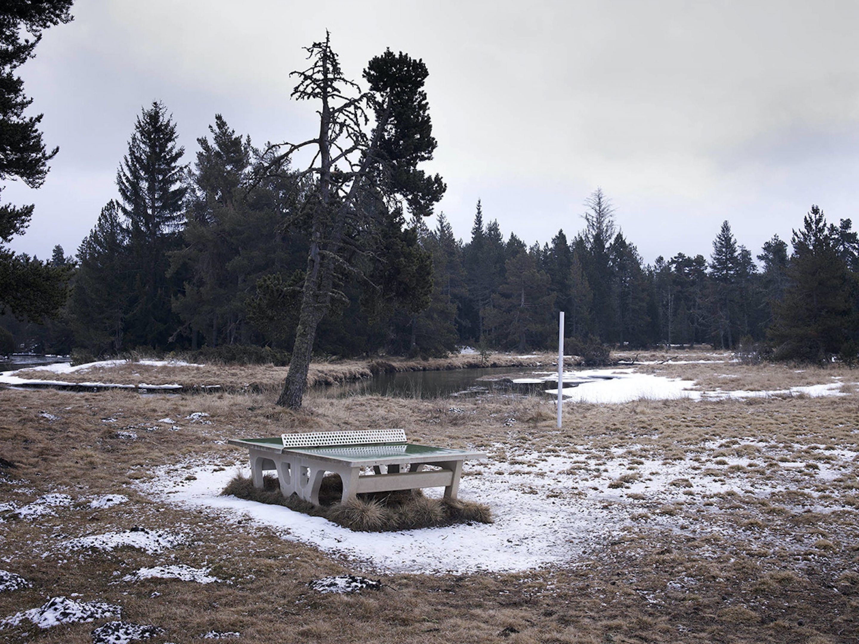 IGNANT-Photography-Guillem-Vidal-Forgotten-Playgrounds-08