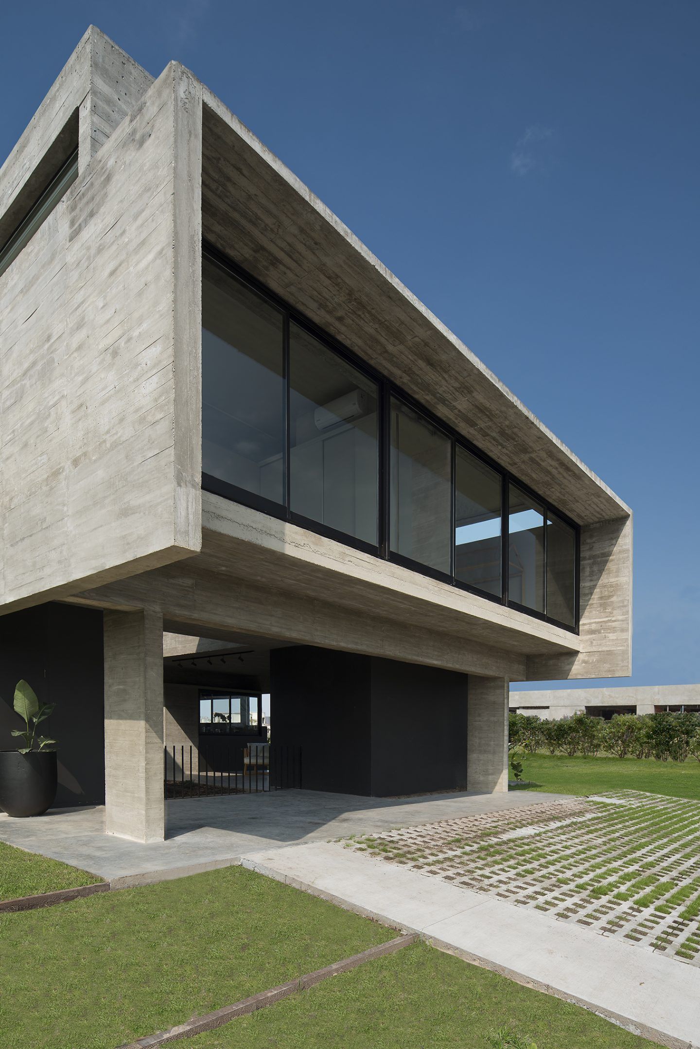 IGNANT-Architecture-Casa Castaños-2