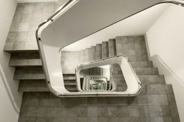 IGNANT-Art-Leandro-Erlich-Staircase-02