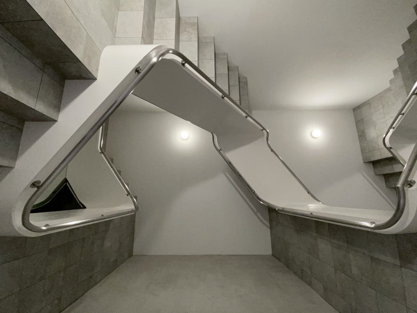 IGNANT-Art-Leandro-Erlich-Staircase-03