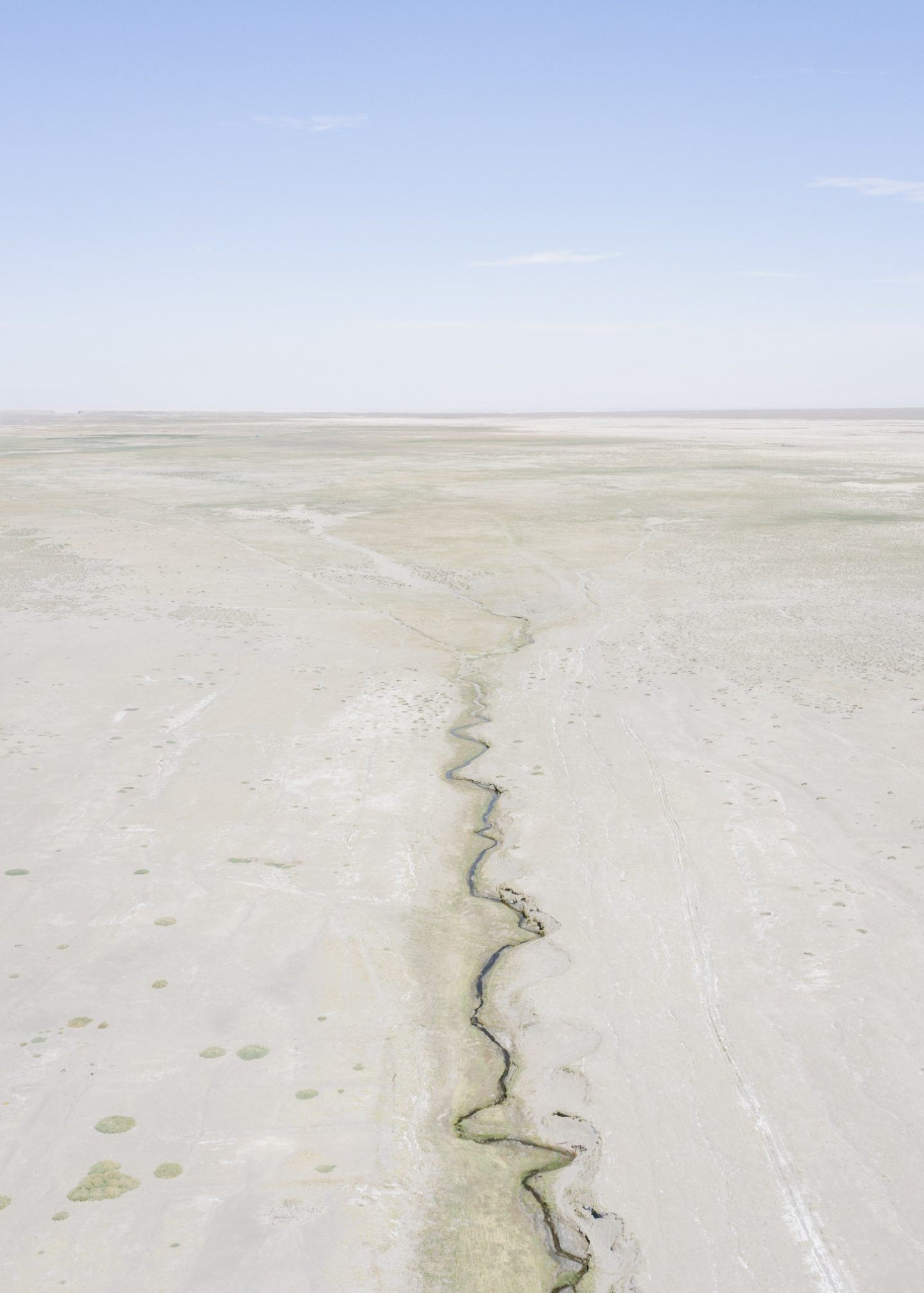 IGNANT-Photography-Marco-Szegers-Water-Mining-Exodus-02