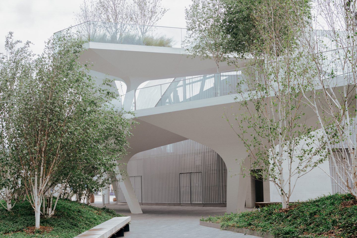 Neiheiser Argyros Designs A Sculptural Folded Screen To Disguise London ...