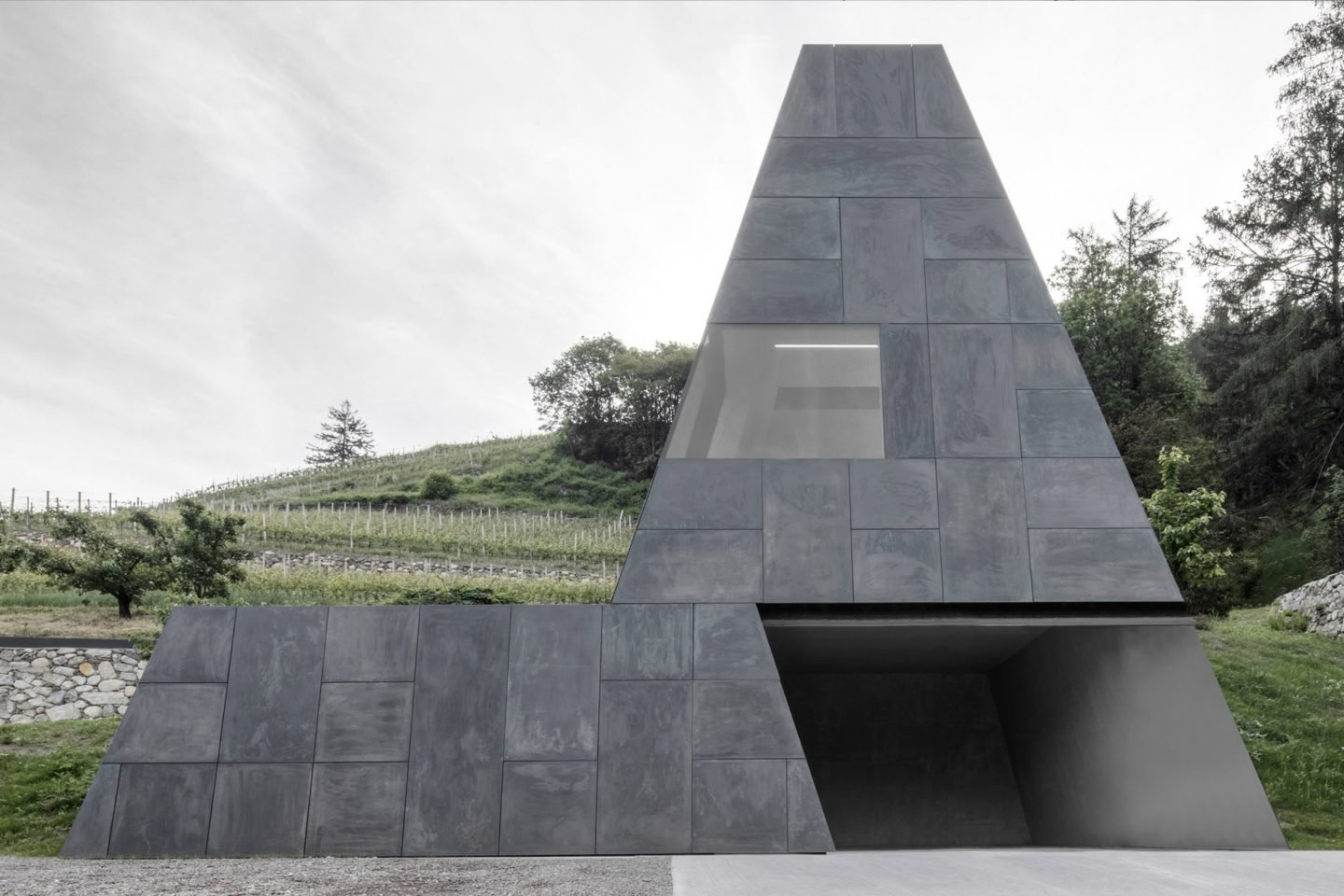 IGNANT-Architecture-South-Tyrol-Pacherhof-Wine-Cellar-05 copy