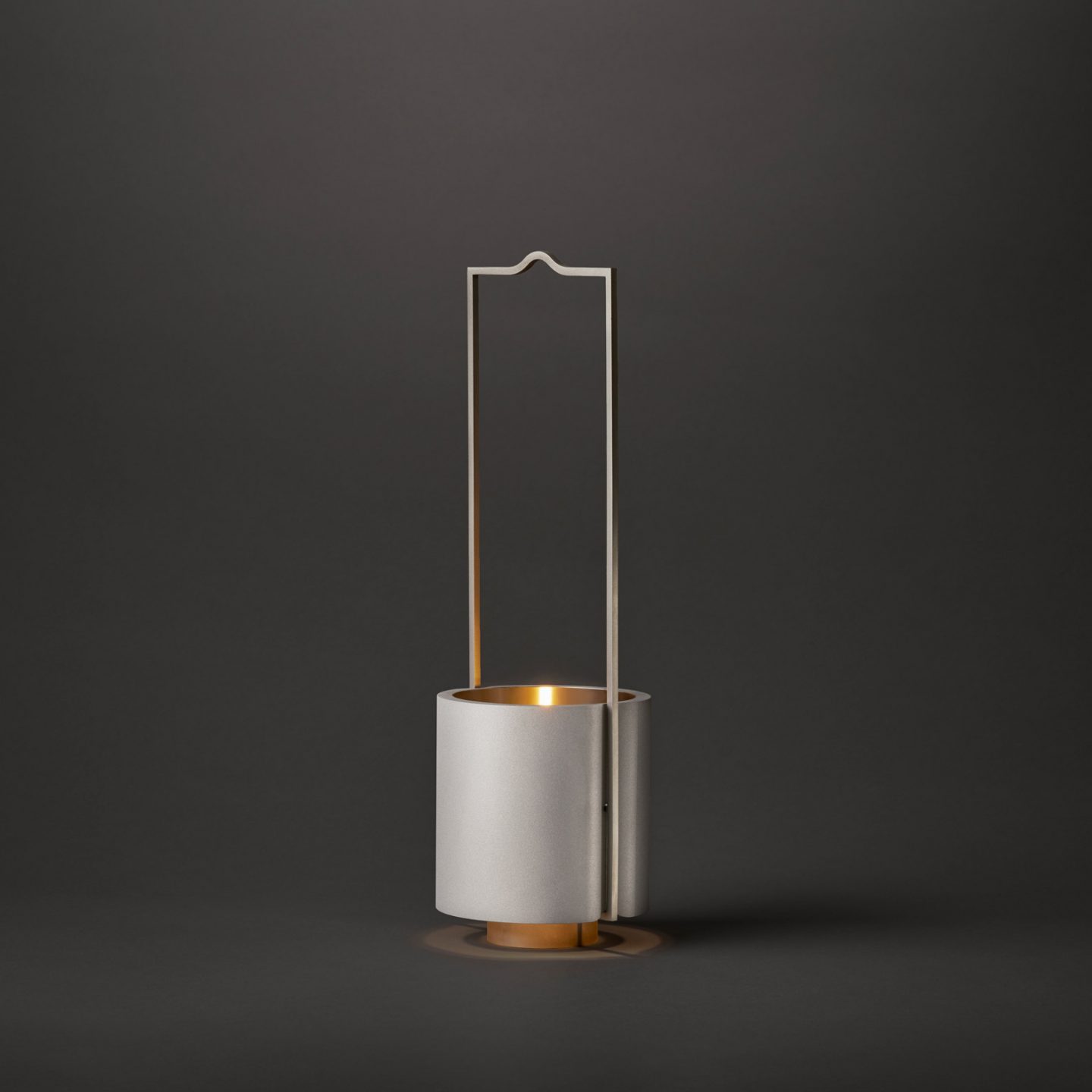 Mitt ordbog Forsendelse John Pawson Reinterprets Oil Lanterns For Wästberg's Holocene Collection -  IGNANT