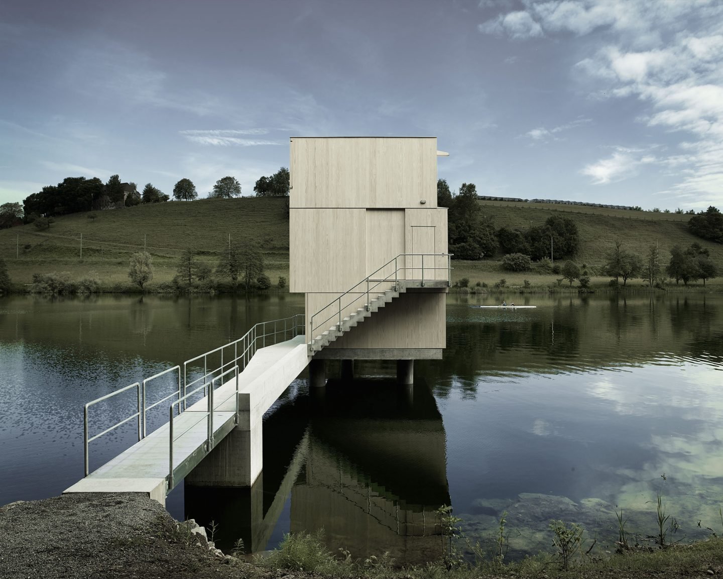 IGNANT-Architecture-TowerRotseeLake-2