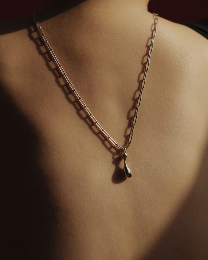 L’EAU By Jewelry Designer Anna Auras Is A Tribute To The Gentle Fluidity Of Water