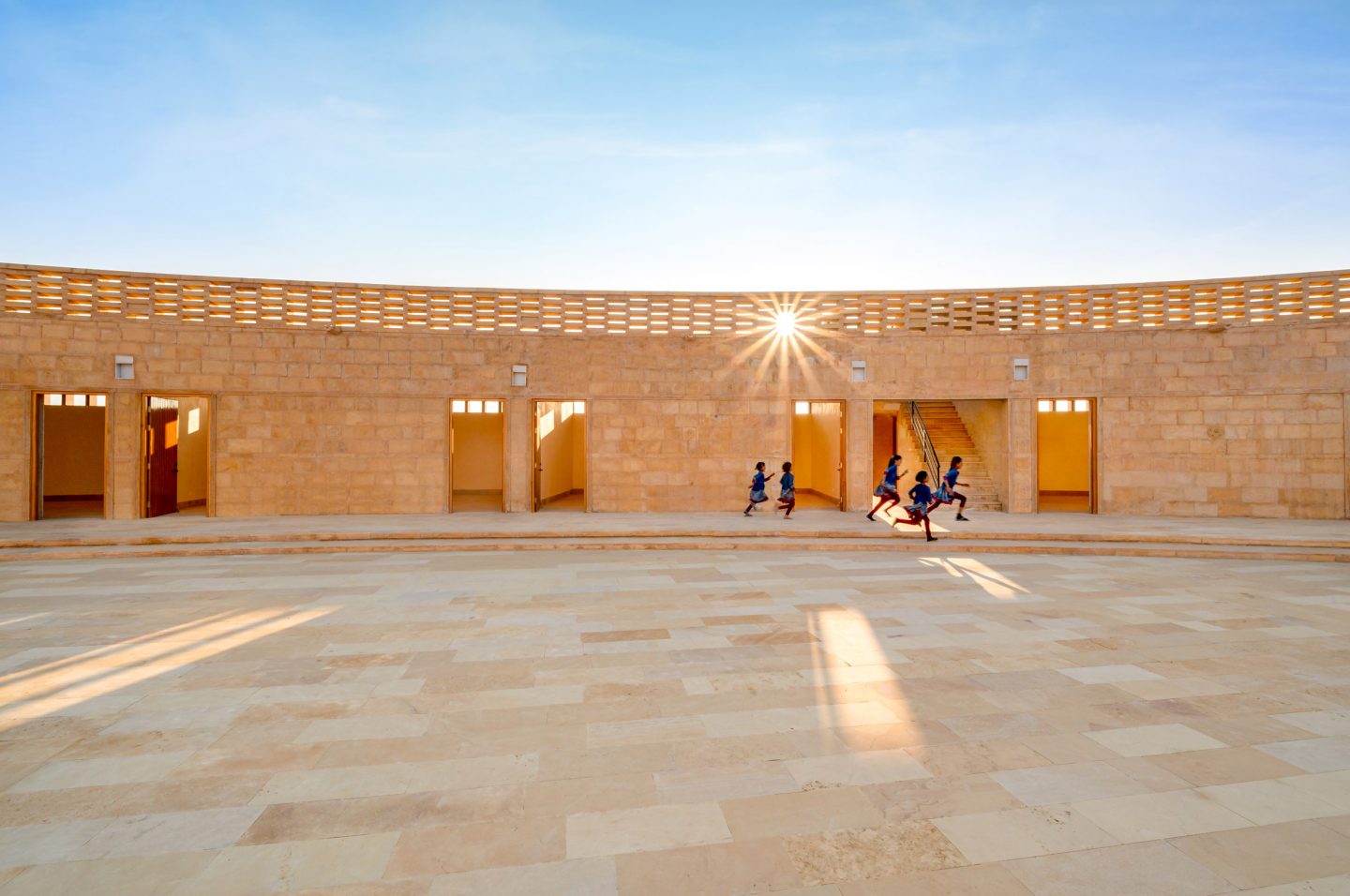 IGNANT-Architecture-Diana-Kellogg-Rajkumari-Ratnavati-School-01