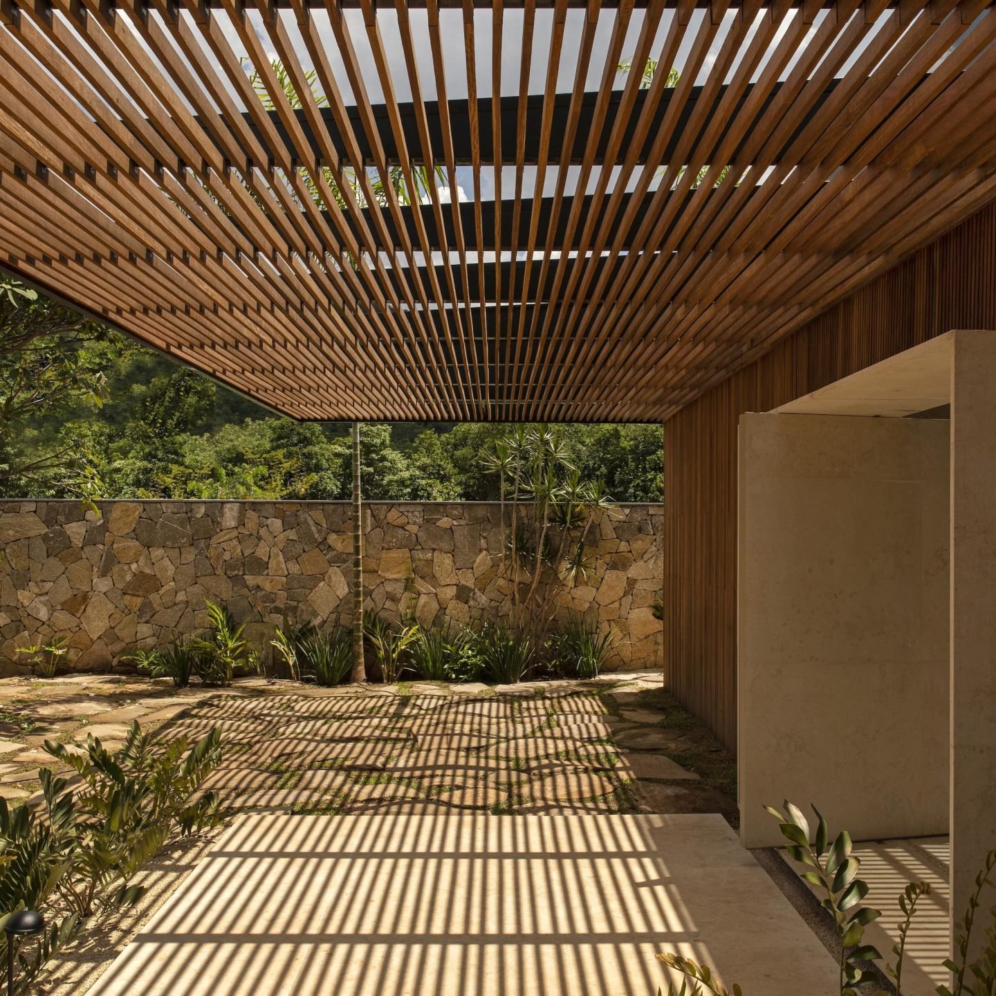 IGNANT-Architecture-MF-Arquitetos-Casa-Q04L63-03-min