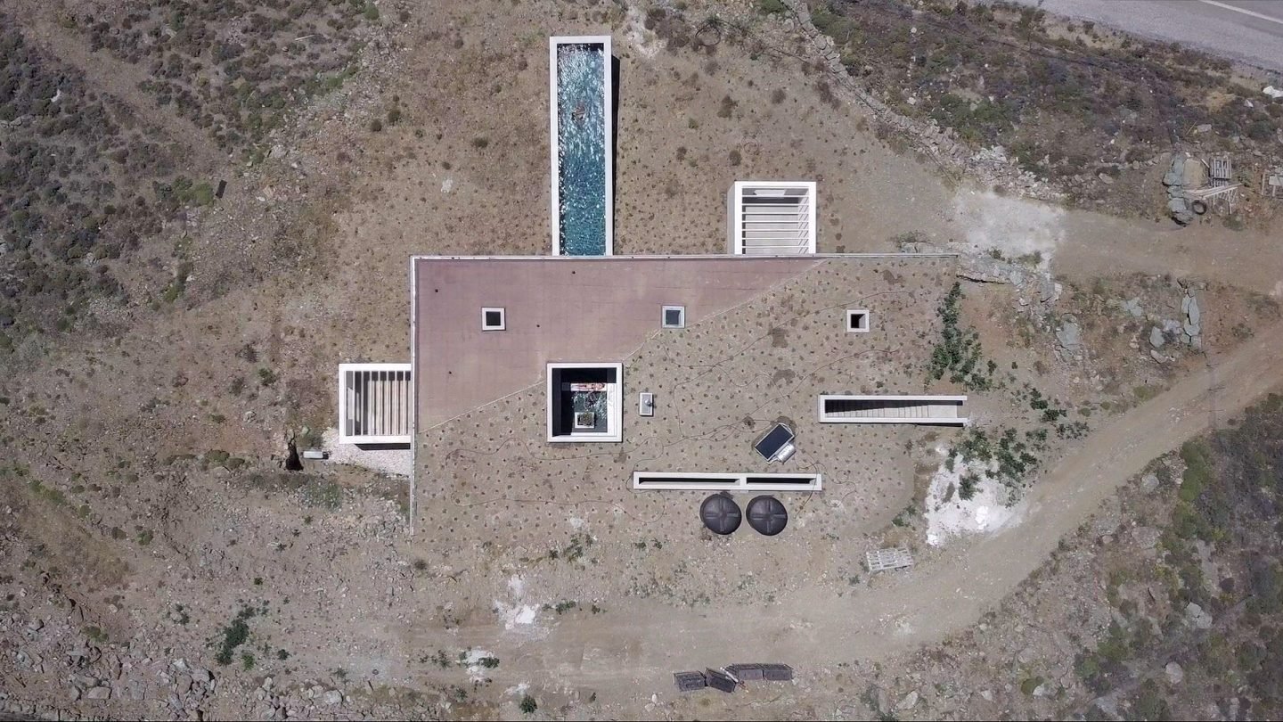 IGNANT-Video-Mariana-Bisti-Lap-Pool-House-New-09