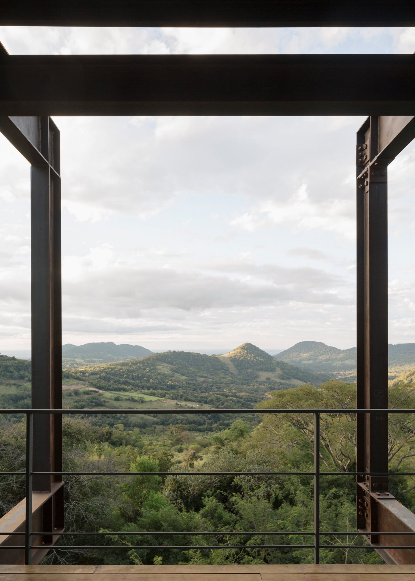 IGNANT-Architecture-Ensayo-Himmel-Bauen-©Federico-Cairoli-16