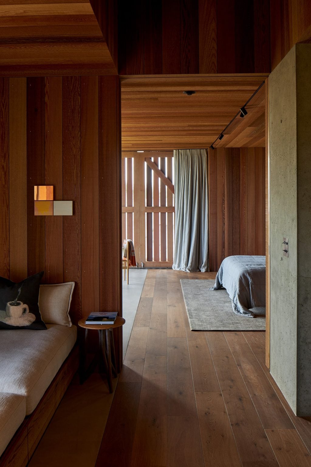 Fearon Hay’s Te Arai Beach House, A Coastal Timber Home Along The