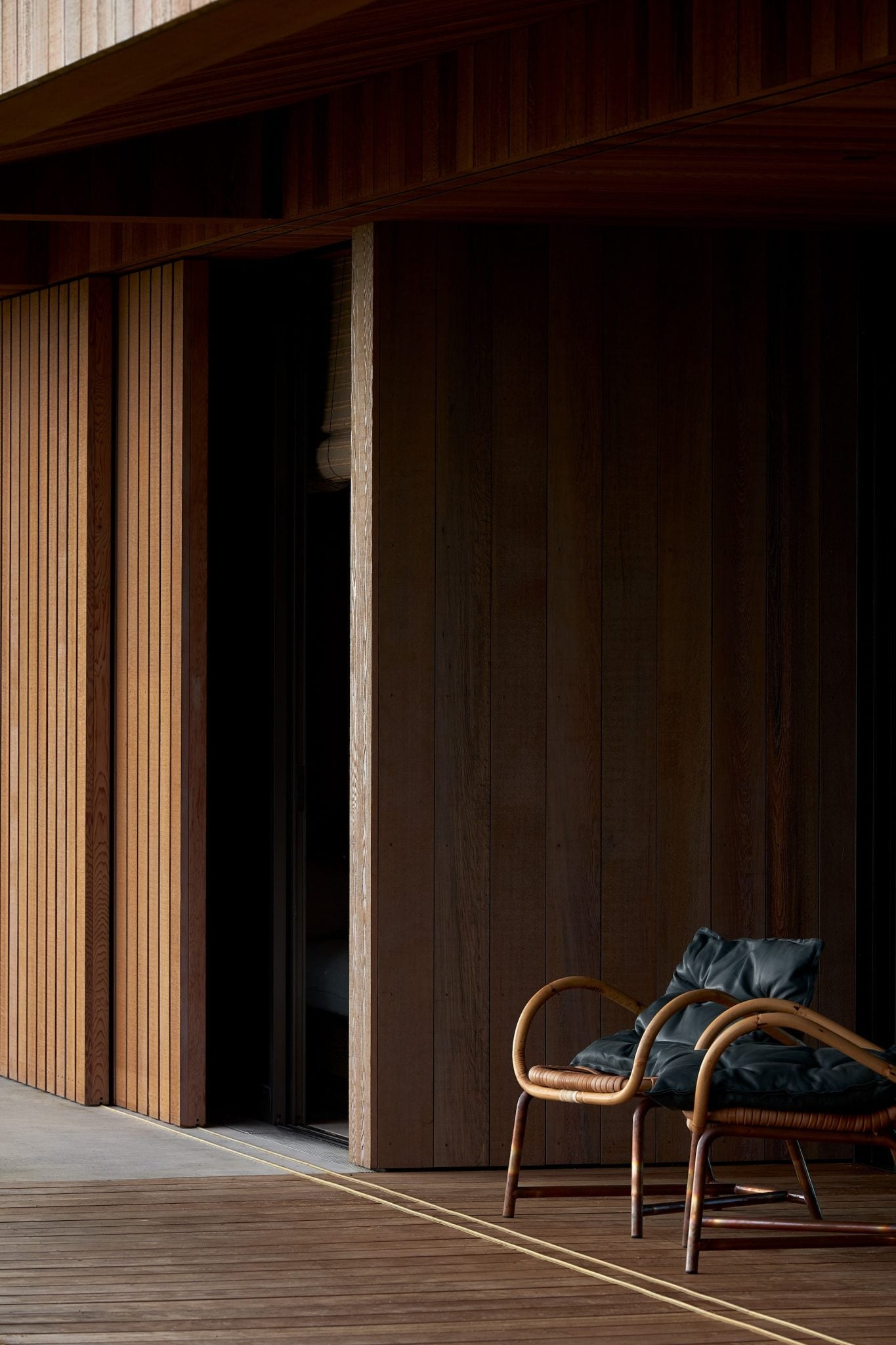 Fearon Hay’s Te Arai Beach House, A Coastal Timber Home Along The