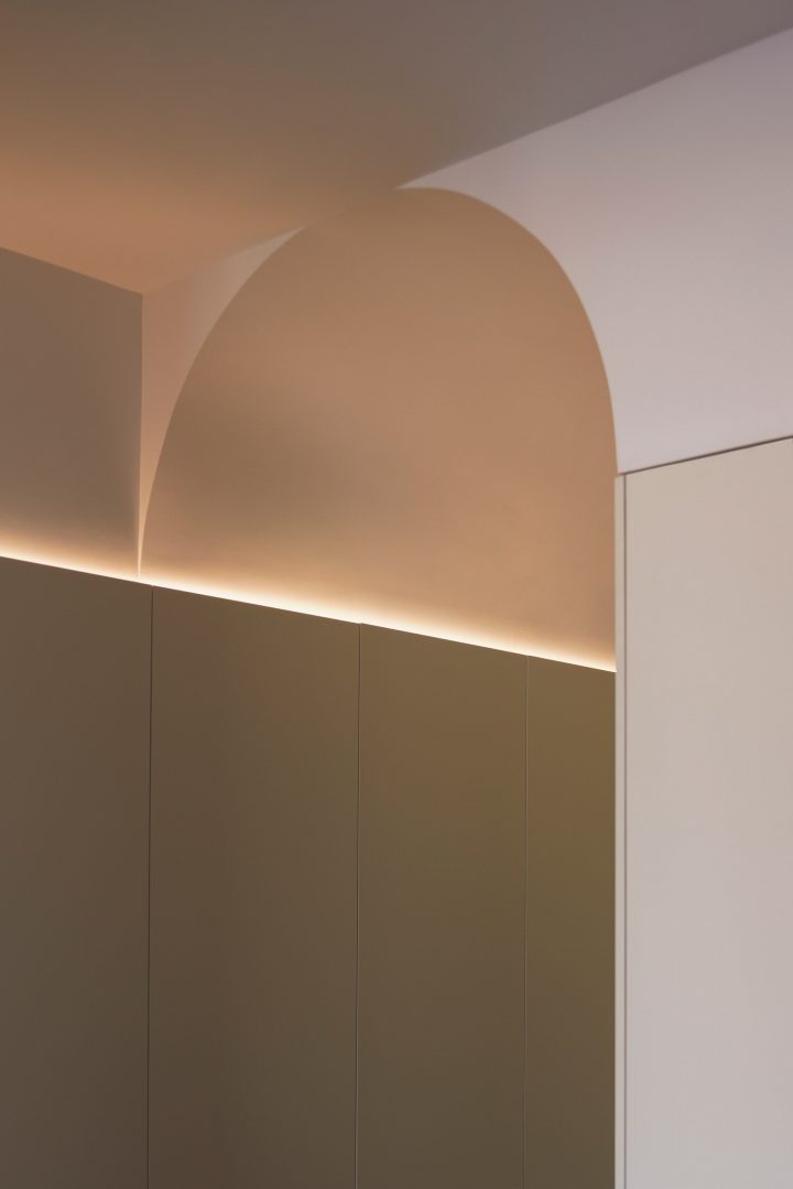 In Valencia, Avenida Del Oeste Apartment Balances Tradition And ...