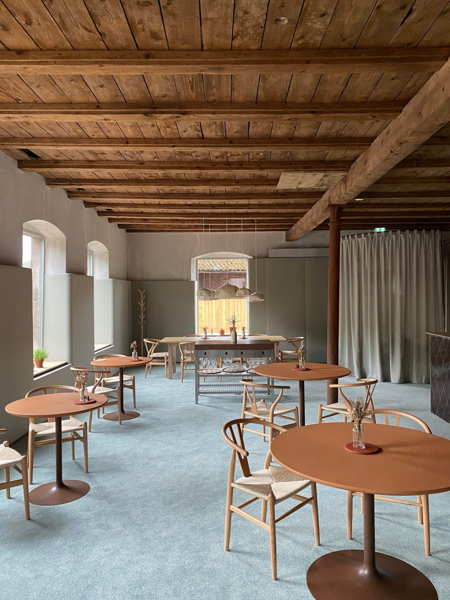 IGNANT-Design-Nara-Restaurant-Barr-02