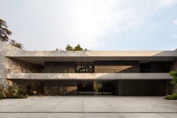 IGNANT_Architecture_SWISS-RESIDENCE_1