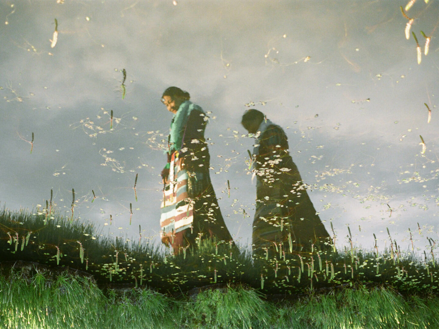 Dyal Thak—A Poetic Photo Series By Kin Coedel About A Human Connection ...