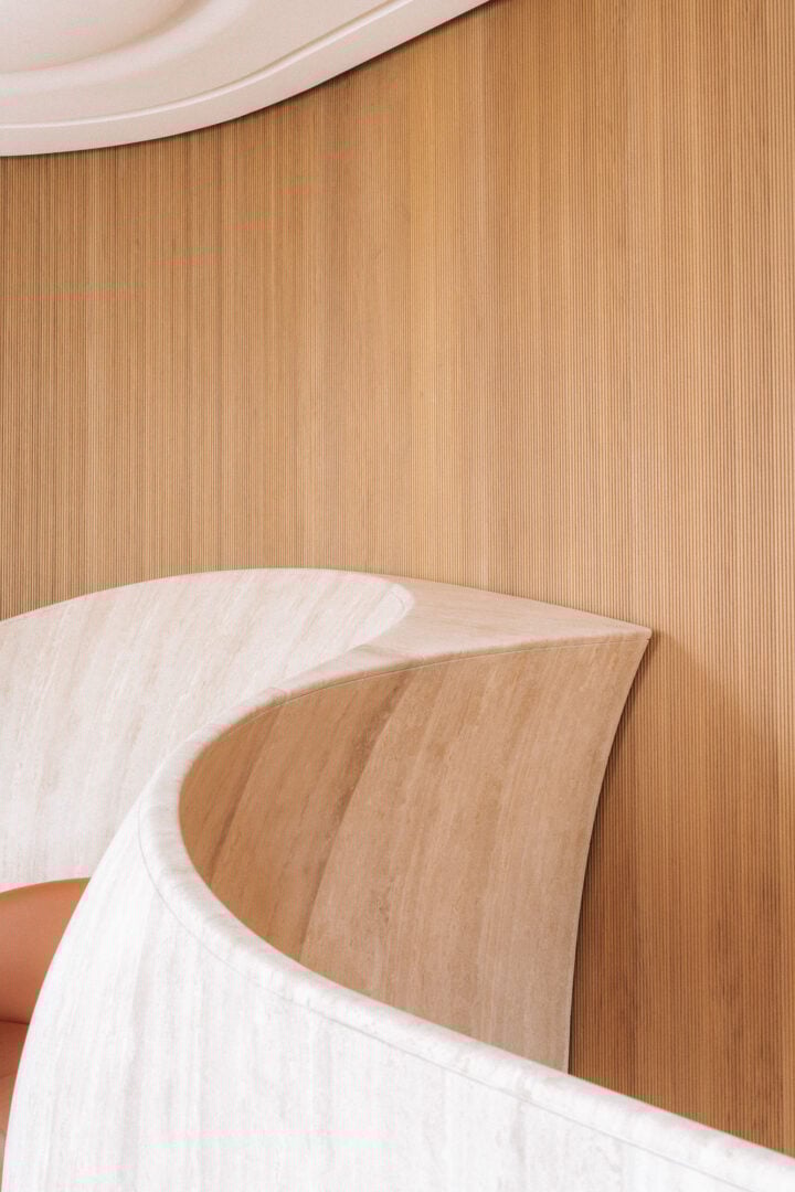 A Sculptural Travertine Staircase Takes Centre Stage in RDAI’s Hermès Vienna Store Renovation