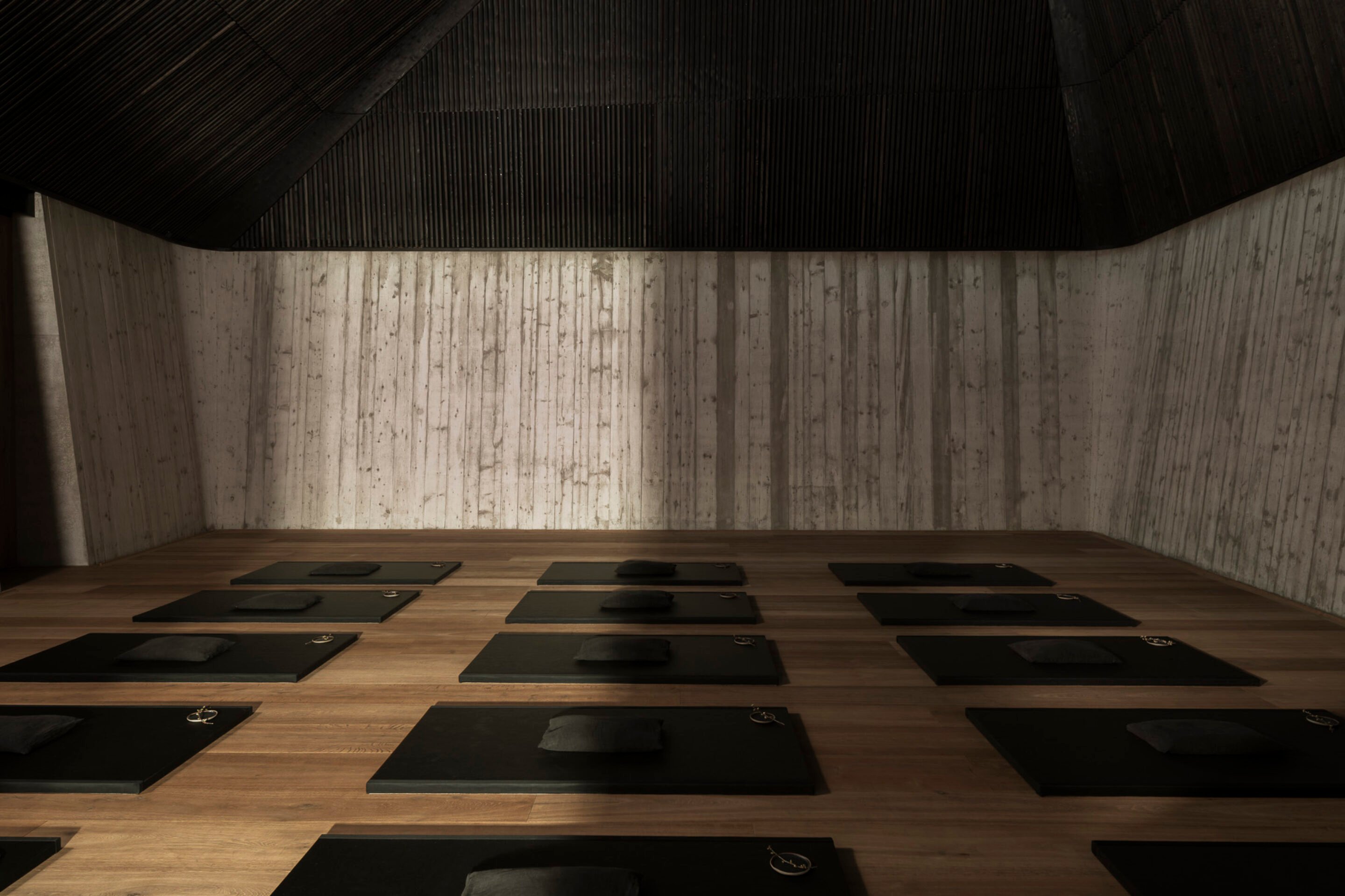 Ignant_Slowness_Reethaus_Clemens_Poloczek-22