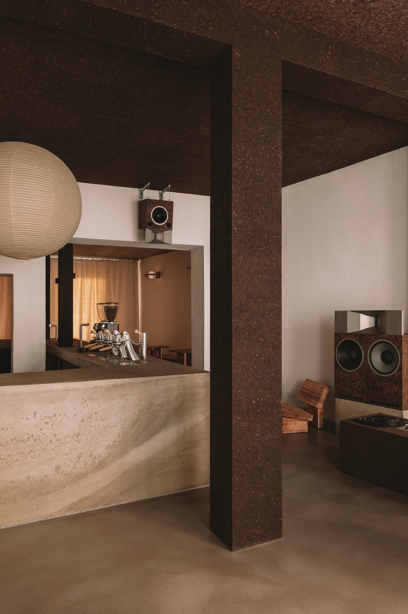 TRADER HiFi Tunes Hamburg’s Coffee Culture to a New Frequency