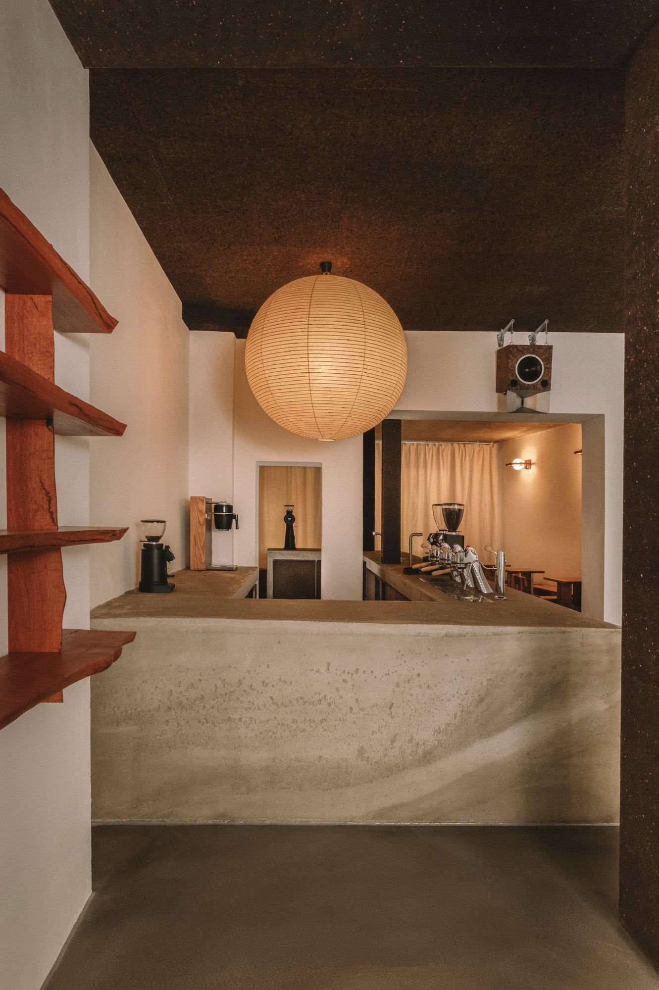 TRADER HiFi Tunes Hamburg’s Coffee Culture to a New Frequency